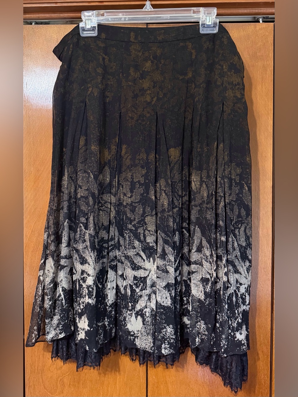 Coldwater Creek Black and Cream Floral Pleated Skirt
